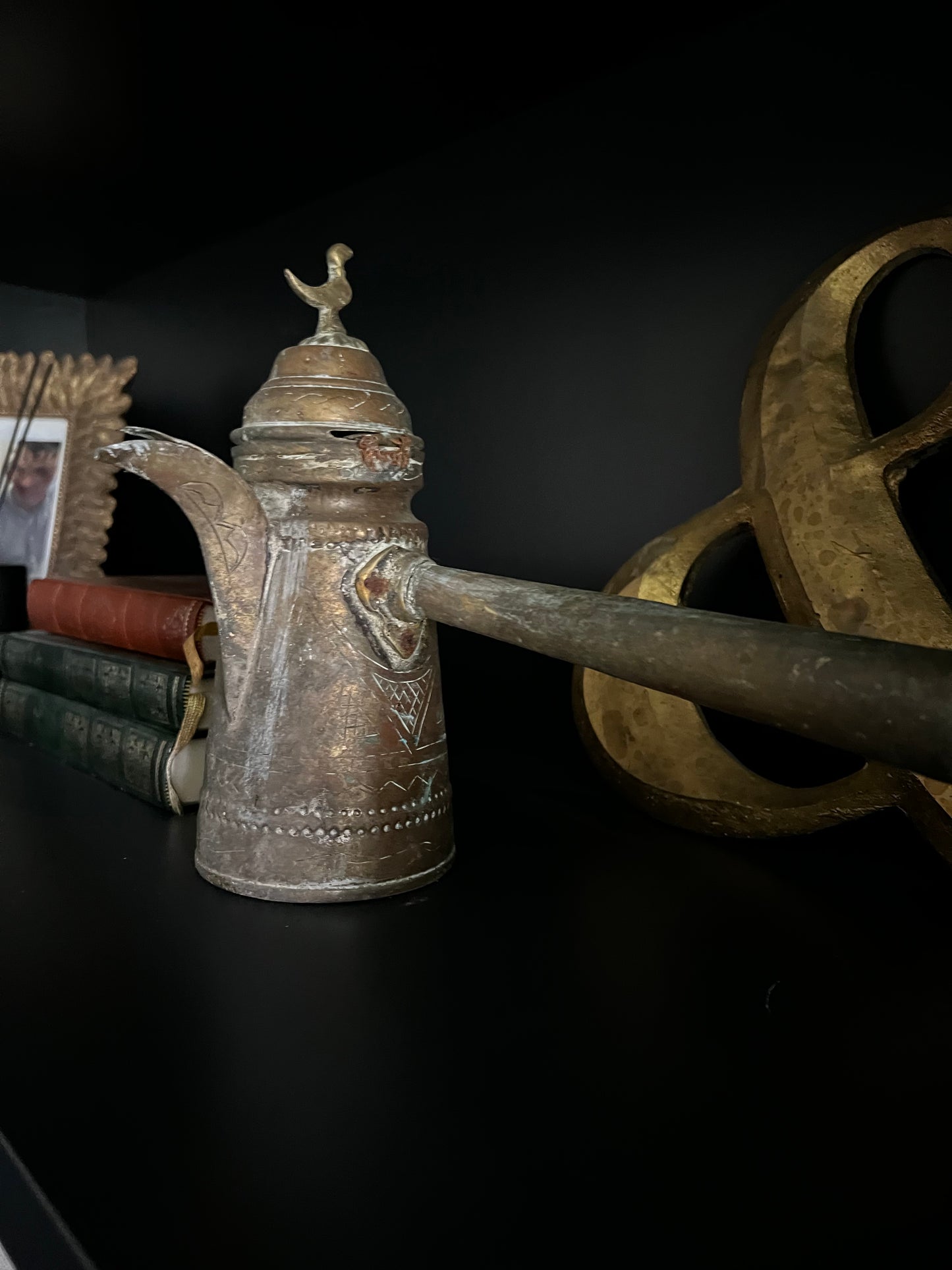 Vintage coffee pot with handle